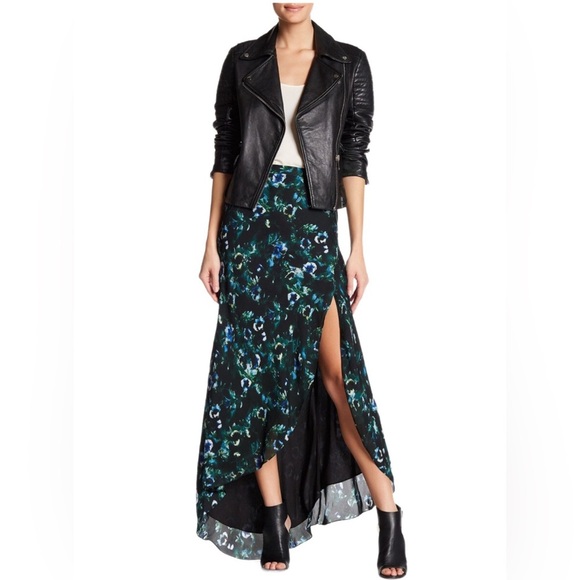 Haute Hippie NWT 100% Silk Maxi high low SLIT skirt, size 6🖤